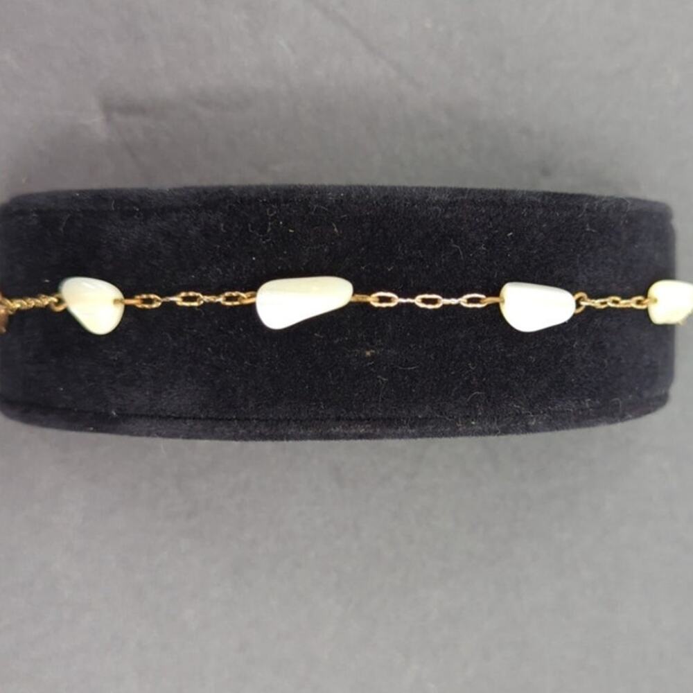 Vintage Coquette Dainty Gold Tone Mother of Pearl Shell Bracelet Dainty Bridal